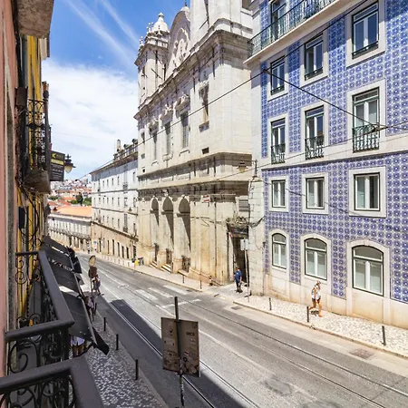 Calcada Do Combro Lisboa